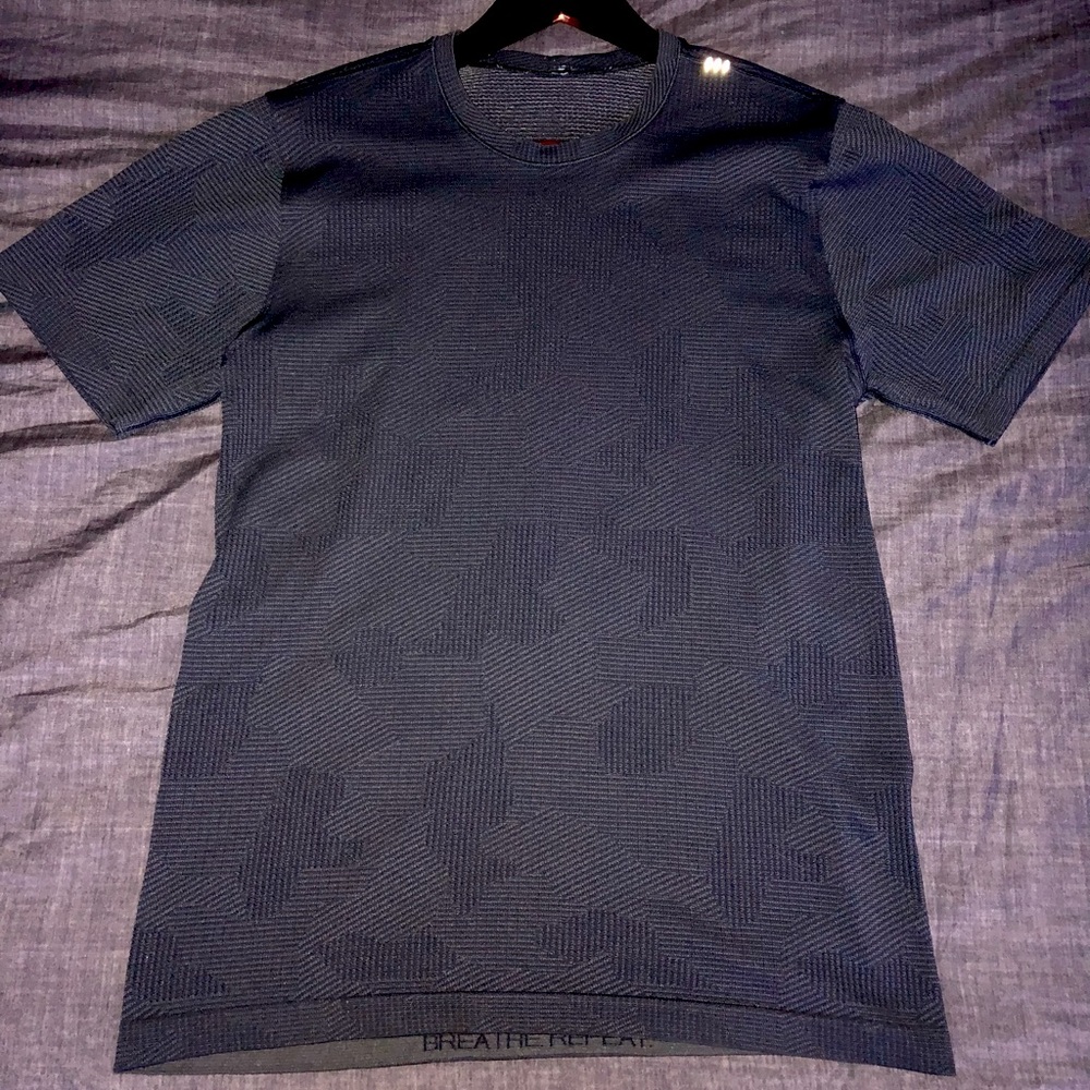Lululemon Metal Vent T-Shirt